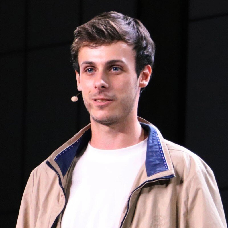 Дэниел Колайанни