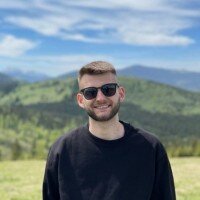 Concepteur de modèles d’e-mails Illia Martyniuk chez Stripo